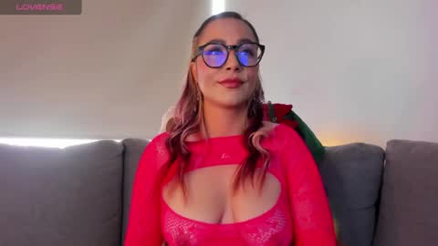 Abril online show from December 14, 2024, 3:58 pm