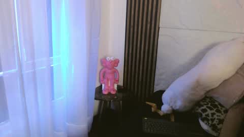 Snapshot of abril_lottie4 chatting on March 6, 2025, 5:11 pm ABRIL online show from March 6, 2025, 5:11 pm