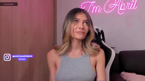 Snapshot of abril_w18 chatting on December 5, 2024, 2:31 am My name is Alexa. Please say hello I like to chat with you. If you have requests please use tip online show from December 5, 2024, 2:31 am