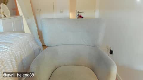 Snapshot of abrilhelena8 chatting on December 20, 2024, 1:33 pm Helena online show from December 20, 2024, 1:33 pm