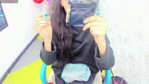 Snapshot of abrillee1 chatting on March 12, 2025, 11:42 am ABRIL online show from March 12, 2025, 11:42 am