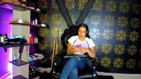 AbrilSonne online show from March 20, 2026, 11:59 am