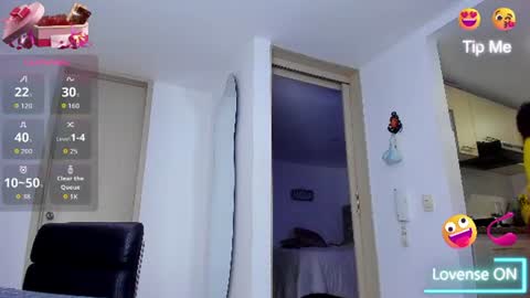 Snapshot of abrilstivenson_ chatting on July 3, 2026, 11:55 pm itis S O F I A online show from July 3, 2026, 11:55 pm