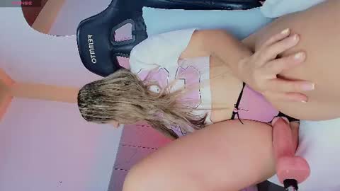 Abril online show from June 19, 2026, 12:59 am