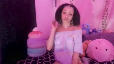 Snapshot of abruisedpeach chatting on October 5, 2025, 3:16 am Peach online show from October 5, 2025, 3:16 am