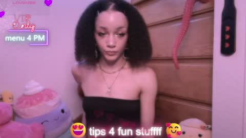 Peach online show from June 18, 2026, 2:45 am