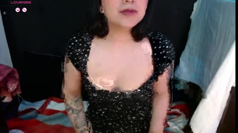 Snapshot of absentavert chatting on April 8, 2026, 11:27 pm Absenta vert online show from April 8, 2026, 11:27 pm