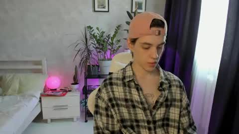 Nick online show from May 7, 2026, 8:20 am