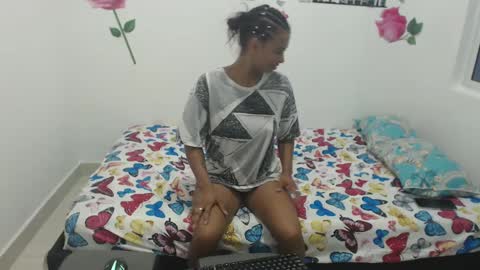 Snapshot of aby2_ chatting on September 15, 2025, 3:56 pm aby2_ online show from September 15, 2025, 3:56 pm