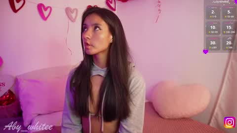 Snapshot of aby_whitee chatting on February 24, 2026, 5:05 am Aby online show from February 24, 2026, 5:05 am