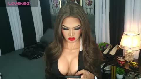 Snapshot of ace_brandy chatting on November 19, 2025, 9:53 am Ace Brandy online show from November 19, 2025, 9:53 am