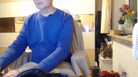 Snapshot of ach471 chatting on September 29, 2025, 5:51 pm ach471 online show from September 29, 2025, 5:51 pm