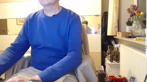 Snapshot of ach471 chatting on October 3, 2025, 7:33 pm ach471 online show from October 3, 2025, 7:33 pm