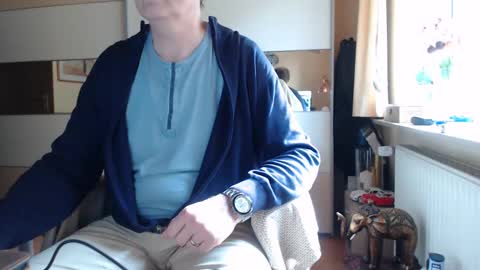 Snapshot of ach471 chatting on October 19, 2025, 10:16 am ach471 online show from October 19, 2025, 10:16 am