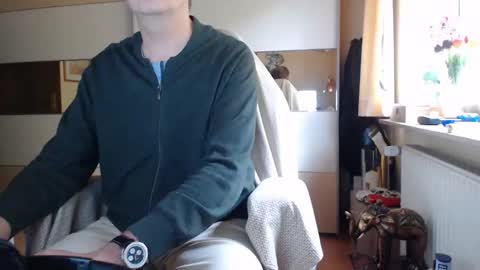 Snapshot of ach471 chatting on October 24, 2025, 10:44 am ach471 online show from October 24, 2025, 10:44 am