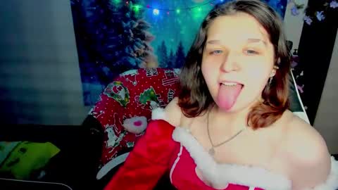 Kate online show from December 14, 2025, 1:33 am