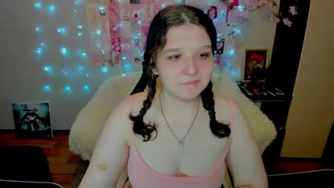 Kate online show from June 11, 2026, 3:04 am