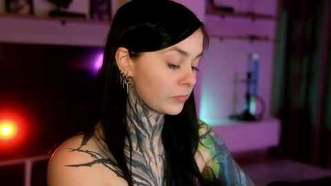 acid_pie online show from April 28, 2026, 8:25 pm
