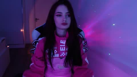 Mikasa online show from November 3, 2025, 5:03 pm