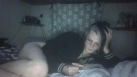 Aleyna Evans online show from September 19, 2025, 4:25 am