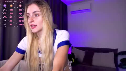 Snapshot of adalin_moore chatting on September 13, 2025, 9:03 pm Ada online show from September 13, 2025, 9:03 pm