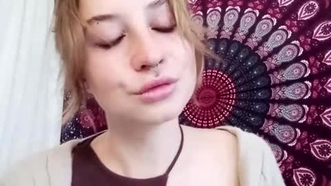 Snapshot of adalyndirty chatting on October 7, 2025, 6:21 am Adalyn online show from October 7, 2025, 6:21 am