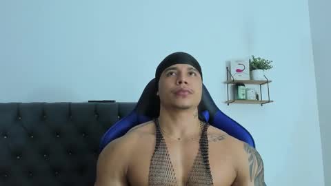 Snapshot of adam_boss chatting on March 10, 2026, 8:41 am adam boss online show from March 10, 2026, 8:41 am