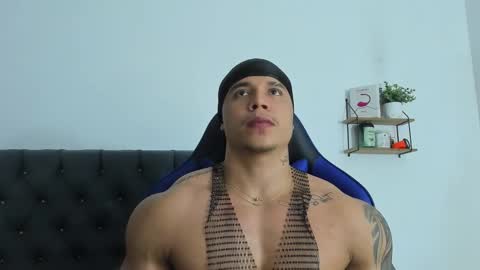 Snapshot of adam_boss chatting on March 19, 2026, 5:33 am adam boss online show from March 19, 2026, 5:33 am