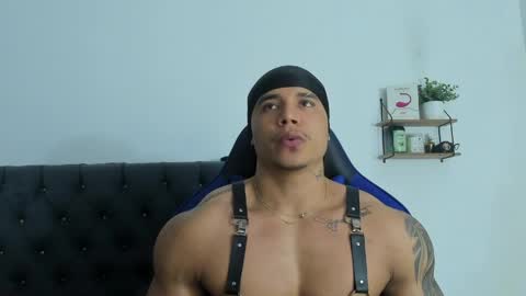 Snapshot of adam_boss chatting on April 6, 2026, 9:05 pm adam boss online show from April 6, 2026, 9:05 pm