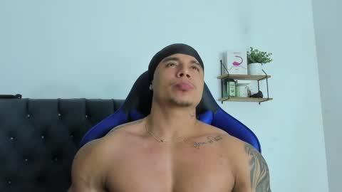 Snapshot of adam_boss chatting on May 14, 2026, 8:54 am adam boss online show from May 14, 2026, 8:54 am
