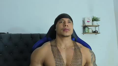Snapshot of adam_boss chatting on May 16, 2026, 8:44 am adam boss online show from May 16, 2026, 8:44 am