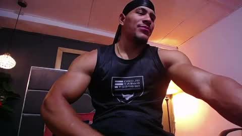 adam_fit19cm online show from April 24, 2026, 2:08 pm