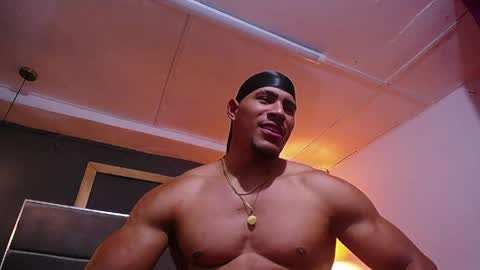 adam_fit19cm online show from May 4, 2026, 2:35 pm
