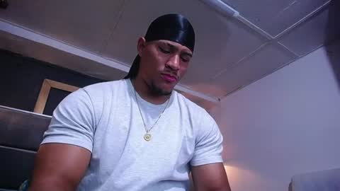 Snapshot of adam_fit19cm chatting on June 25, 2026, 7:18 pm adam_fit19cm online show from June 25, 2026, 7:18 pm