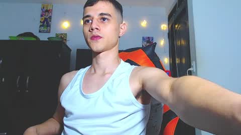 Snapshot of adam_hot11 chatting on April 1, 2026, 3:18 am adam hot11 online show from April 1, 2026, 3:18 am