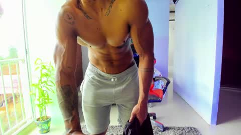 Adam Valencia online show from October 4, 2025, 7:23 pm