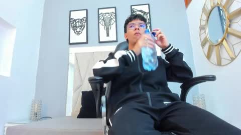 Adams Bobby online show from April 26, 2026, 10:57 am