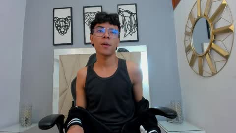 Adams Bobby online show from May 4, 2026, 11:17 am