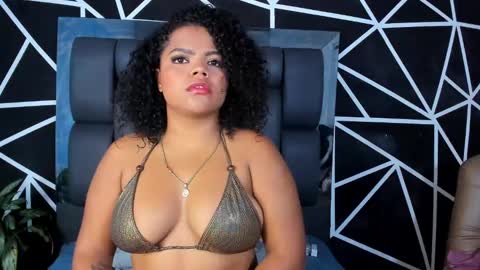 Cloe Adams  online show from March 3, 2025, 9:44 am