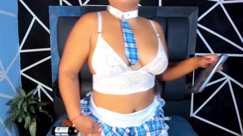 Cloe Adams  online show from March 4, 2025, 10:13 am