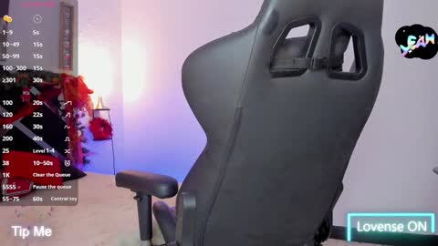 Snapshot of adan_oriol chatting on December 17, 2025, 7:42 pm Adan Oriol online show from December 17, 2025, 7:42 pm