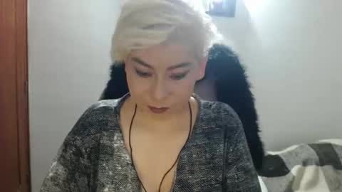 Snapshot of adan_romanoff chatting on October 21, 2025, 7:09 am adan_romanoff online show from October 21, 2025, 7:09 am