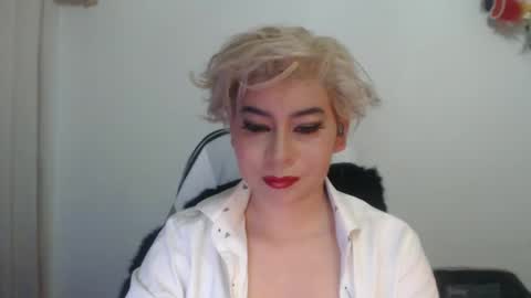 Snapshot of adan_romanoff chatting on December 18, 2025, 7:14 am adan_romanoff online show from December 18, 2025, 7:14 am