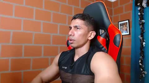 Snapshot of adan_sin1 chatting on December 19, 2024, 1:07 am Adan Sin online show from December 19, 2024, 1:07 am