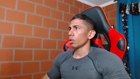 Snapshot of adan_sin1 chatting on December 28, 2024, 3:48 pm Adan Sin online show from December 28, 2024, 3:48 pm