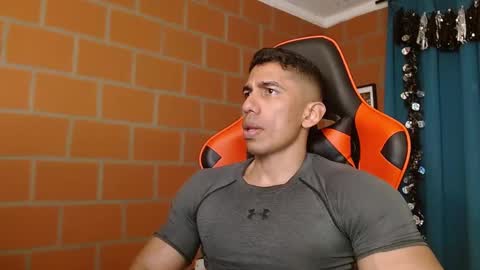 Snapshot of adan_sin1 chatting on January 5, 2025, 8:21 pm Adan Sin online show from January 5, 2025, 8:21 pm