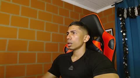 Snapshot of adan_sin1 chatting on January 27, 2025, 1:52 pm Adan Sin online show from January 27, 2025, 1:52 pm