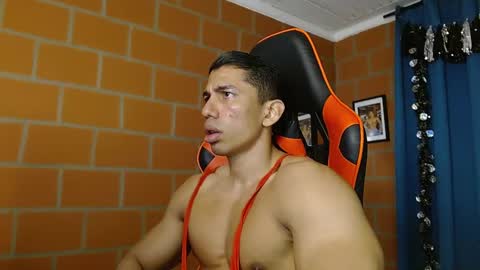 Snapshot of adan_sin1 chatting on February 12, 2025, 2:32 pm Adan Sin online show from February 12, 2025, 2:32 pm