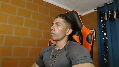 Snapshot of adan_sin1 chatting on February 18, 2025, 6:47 pm Adan Sin online show from February 18, 2025, 6:47 pm