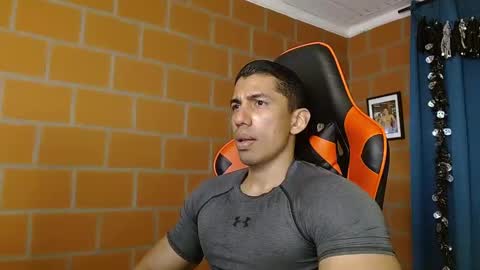 Snapshot of adan_sin1 chatting on March 3, 2025, 5:18 pm Adan Sin online show from March 3, 2025, 5:18 pm